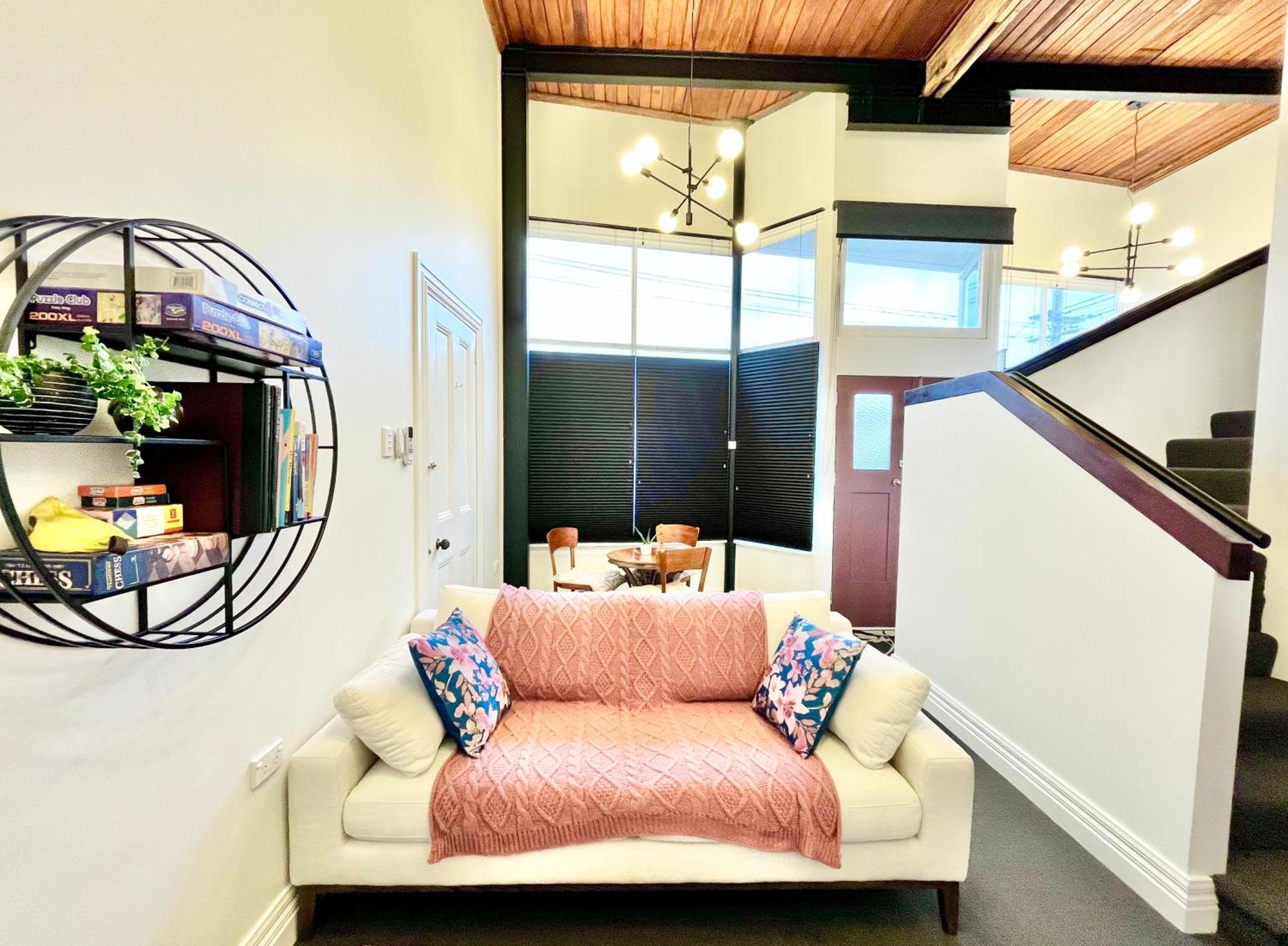 Opoho Heritage Guest Suite ダニーデン エクステリア 写真