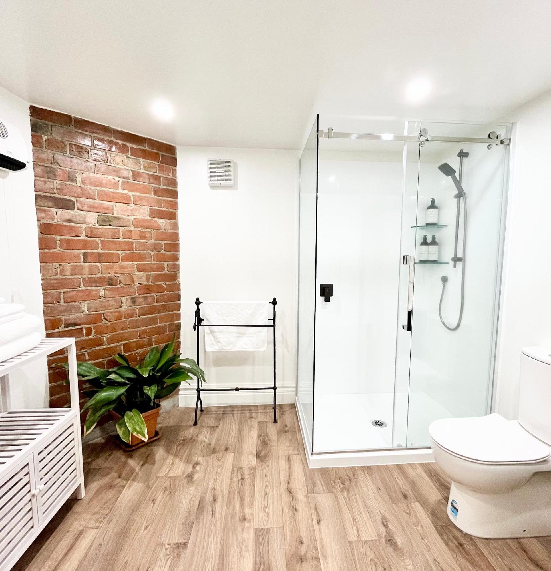 Opoho Heritage Guest Suite ダニーデン エクステリア 写真